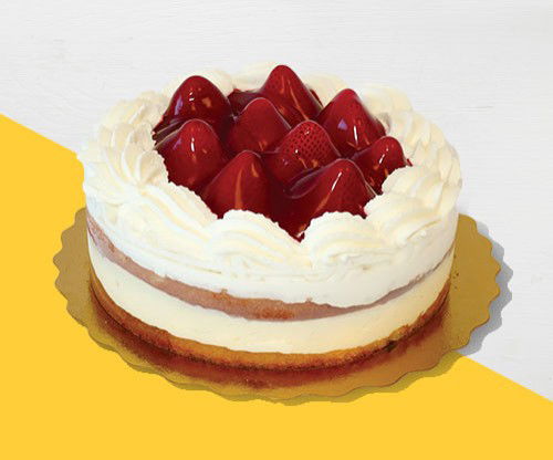fresh strawberry boston cake
